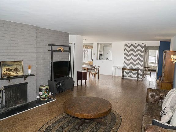4th image of 4455 Douglas Ave #12LM