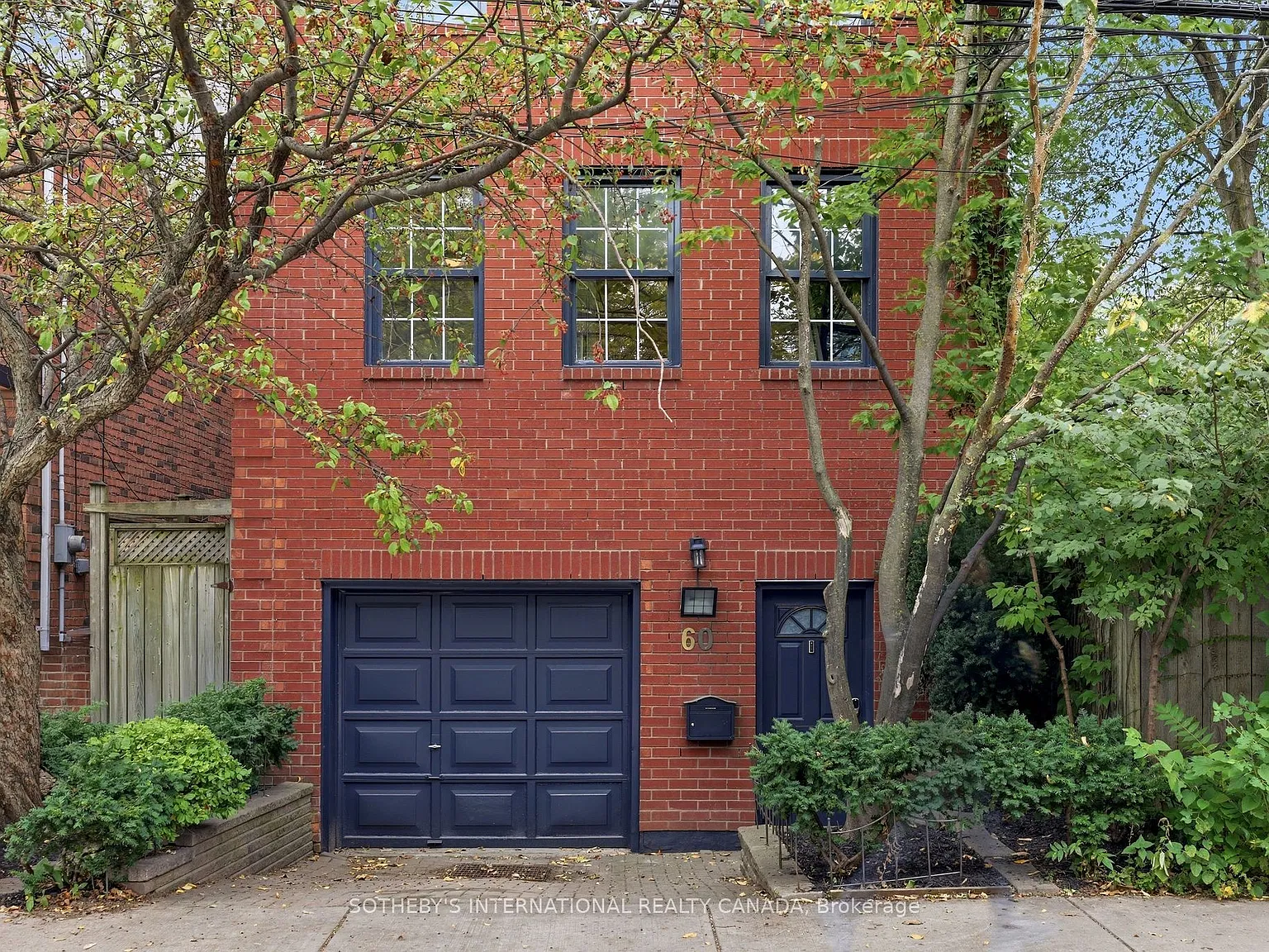 3 bed, $4,895 — Photo 2