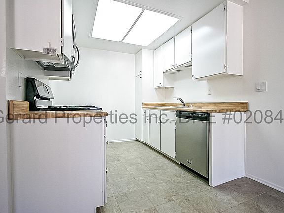 2nd image of 12582 Adelle St APT 2