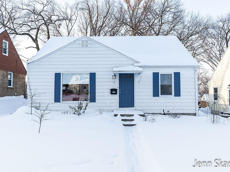 1st image of 1434 Louise St SE