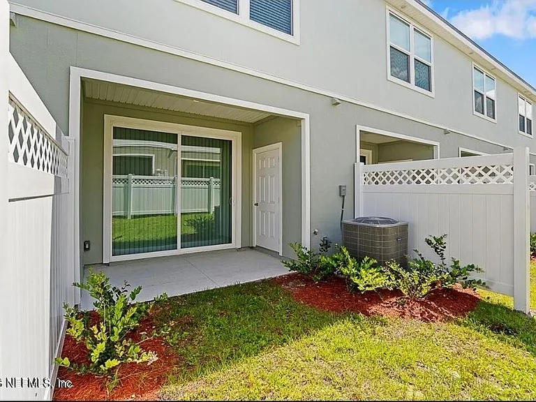 592 Running Woods St — Photo 17