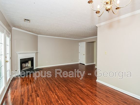 4th image of 3459 Lee Ct NW