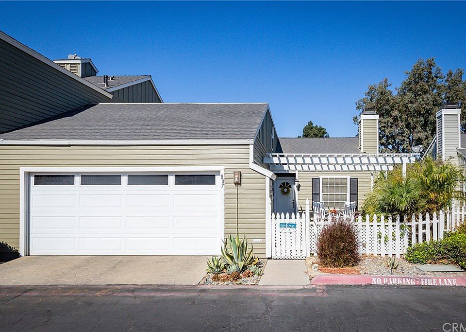 1st image of 807 Seaside Dr