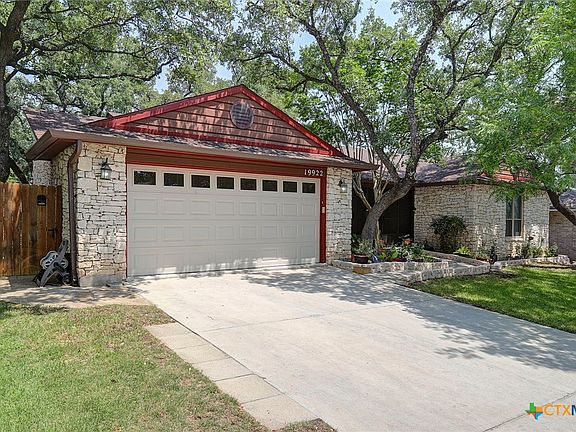 3rd image of 19922 Encino Cv
