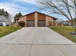 6609-6611 Farlook Ct, Columbus, OH 43231