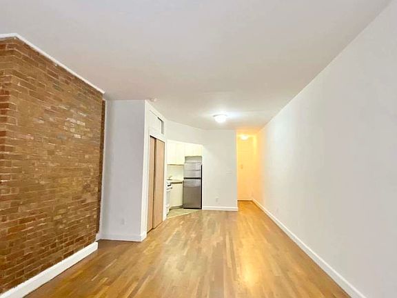 3rd image of 1819 2nd Ave #3