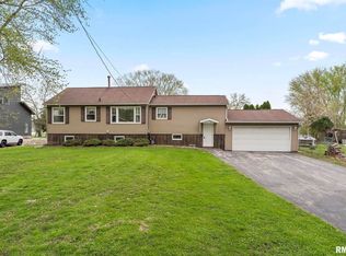 1408 1st Ave #A, Rapids City, IL 61278