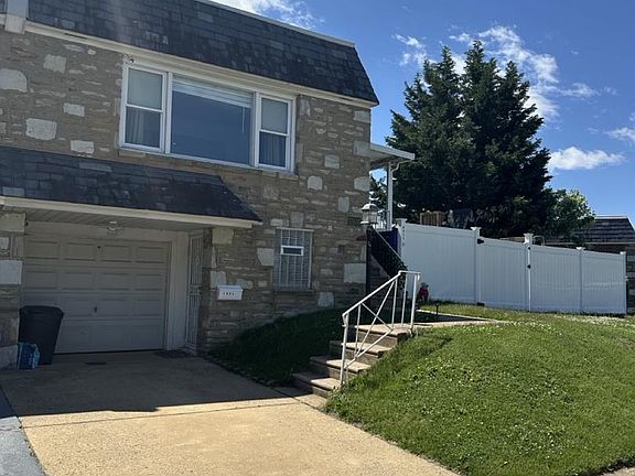 2nd image of 2904 Gelena Rd
