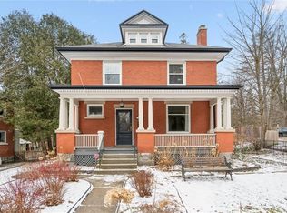 63 Blenheim Rd, Cambridge, ON N1S 1G2