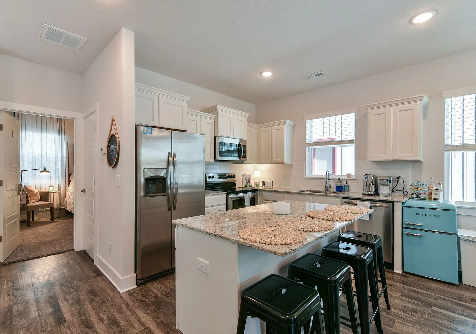 Come live the sweet life at Cherry Street Cottages! — Photo 3