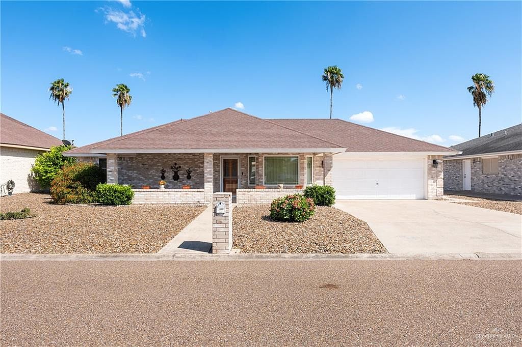 7433 Golf Dr