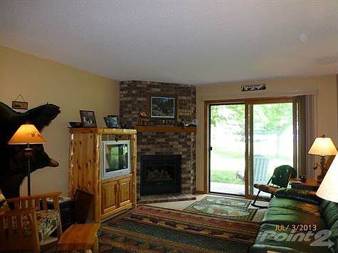 Living room (2)
