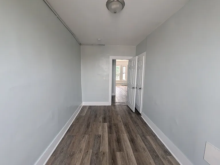 72 Grove St #6 — Photo 9
