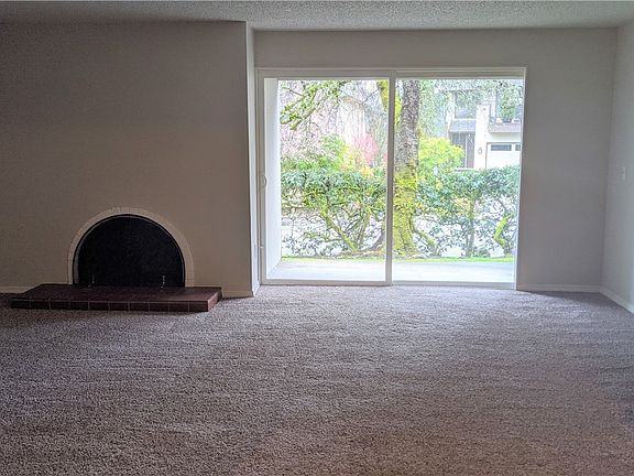 4th image of 7425 Ruby Dr SW APT D4