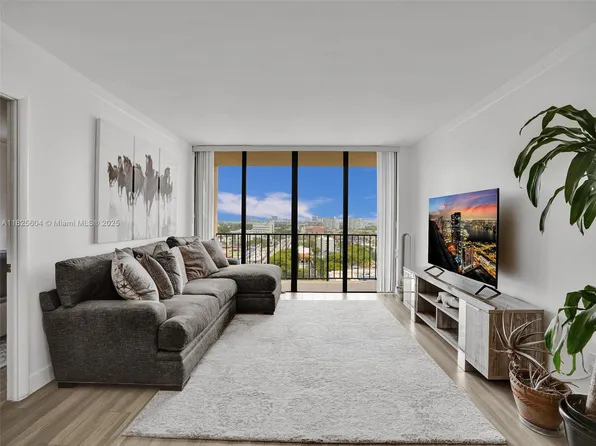 1470 NE 123rd St #Aph9, North Miami, FL 33161