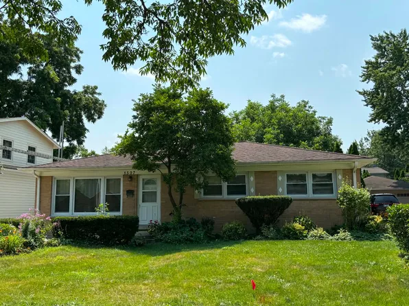 1507 W Willow Ln, Mount Prospect, IL 60056