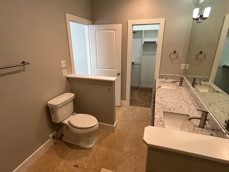 5711 Ross Ave #9 — Photo 8