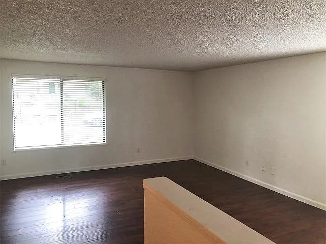 1078 SE Fir Grove Loop — Photo 2