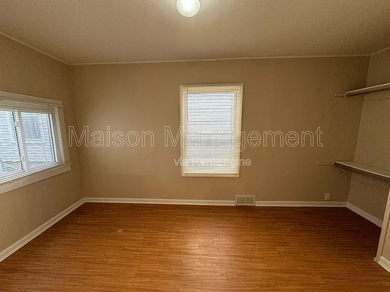 279 S Goodman St — Photo 12