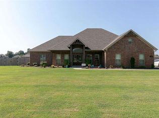 14 Appaloosa Trl, Vilonia, AR 72173