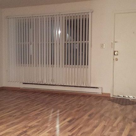 3rd image of 8821 Schneider Ave Unit 33