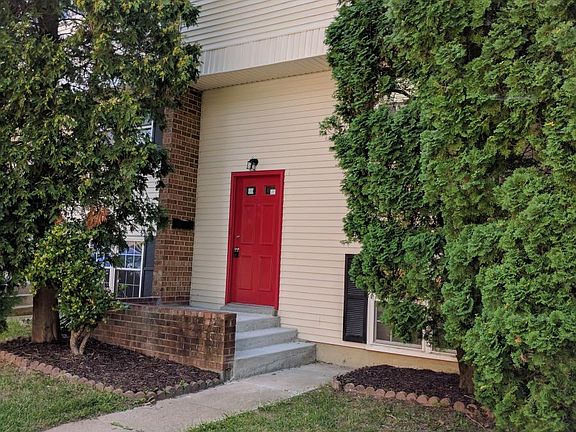 2nd image of 21 Sharrow Ct