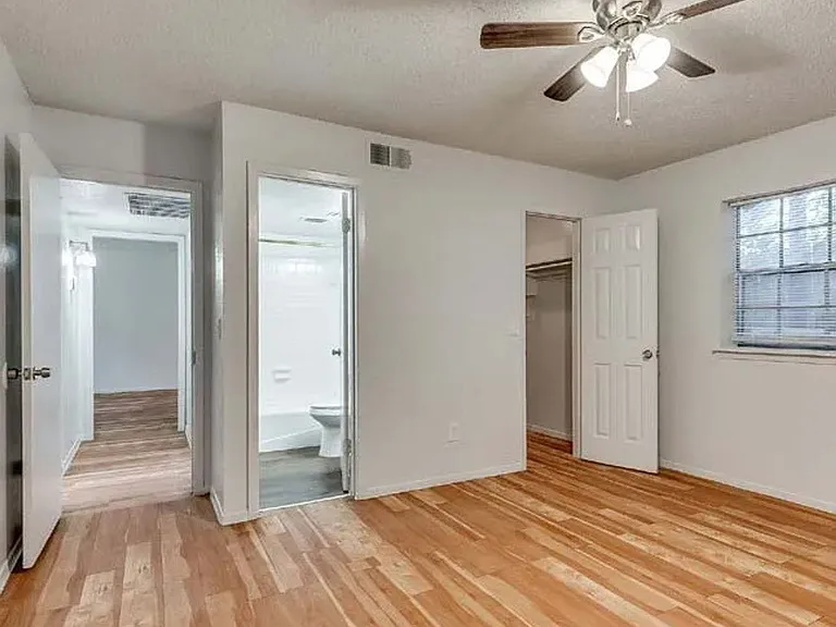 The Pines Apts — Photo 2
