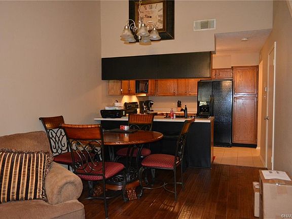 5th image of 3636 Greenacres Dr #129