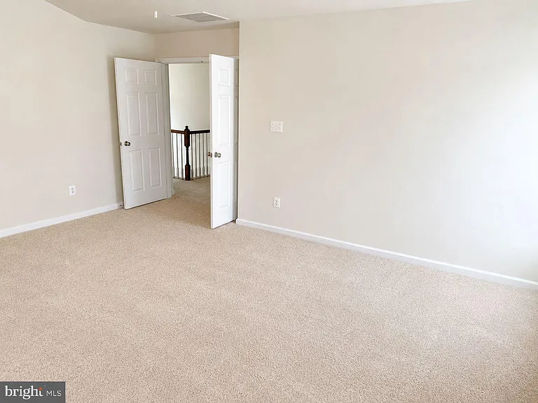 12489 Pfitzner Ct — Photo 32