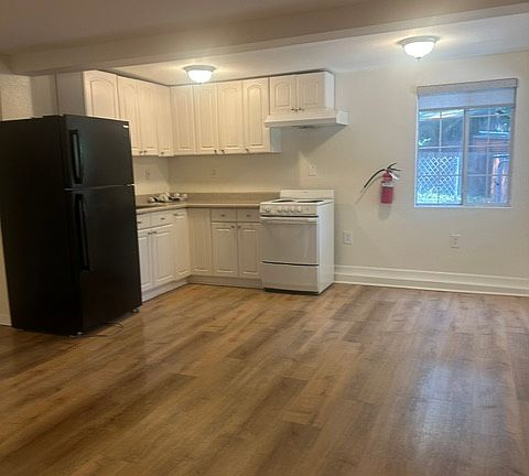 2nd image of 9558 Valle Vista Rd