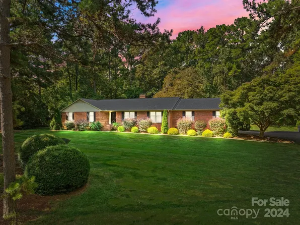 180 Regency Rd, Salisbury, NC 28147