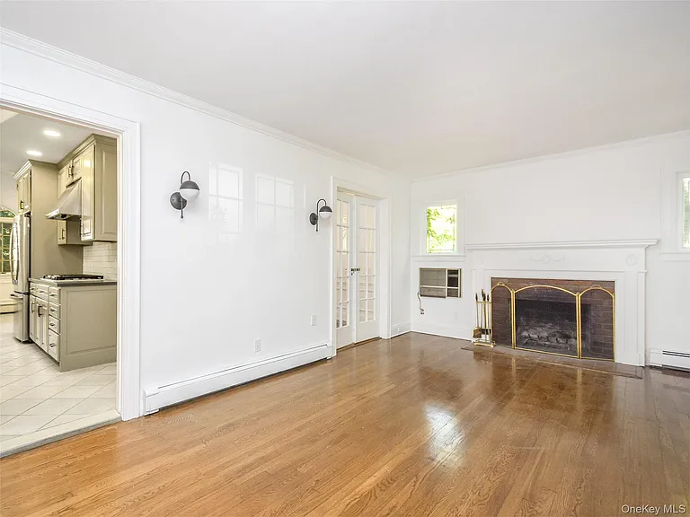 121 Hillcrest Ave — Photo 5