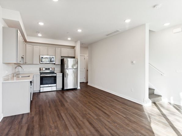 1312 Grove St #2724583