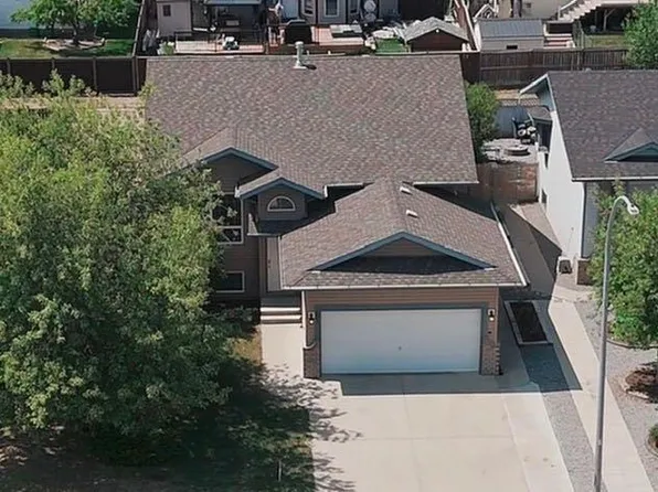123 E Upland Rd W, Brooks, AB T1R 0P9