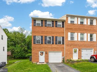 1616 S Coventry Ln, West Chester, PA 19382