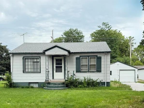 243 N Boggs Ave, Grand Island, NE 68803