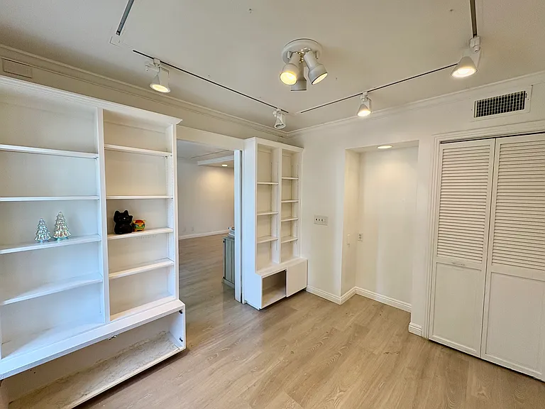 18645 Hatteras St #166 — Photo 9
