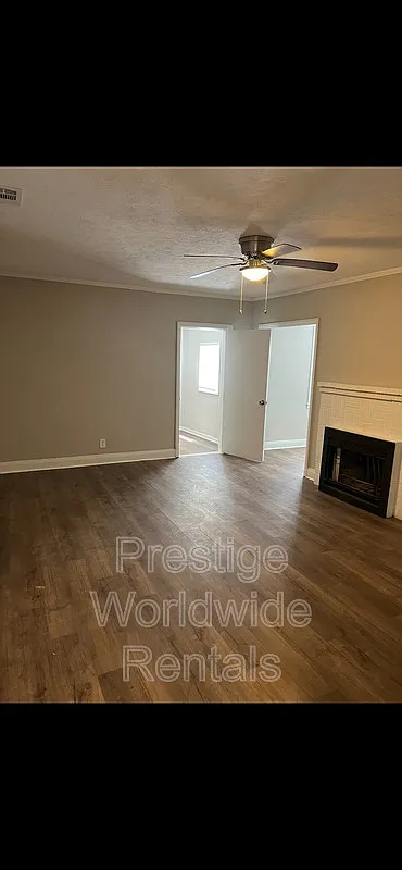 3 bed, 1.0 bath, 1481 sqft, $1,200 — Photo 4