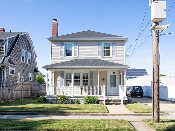 2nd image of 122 Grosvenor Ave