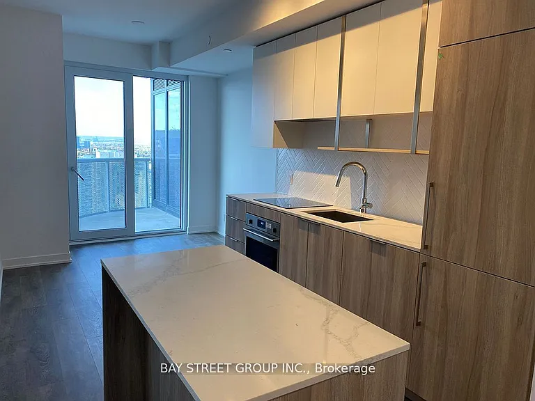 15 Holmes Ave #2907 — Photo 8