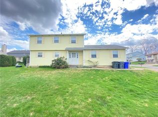 3805-3807 Calico Dr, Erie, PA 16506