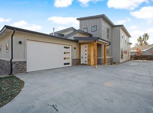 5801 W Castle Dr, Boise, ID 83703