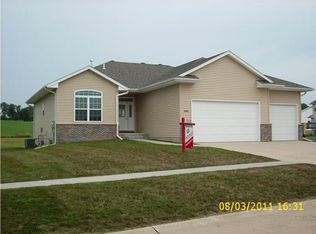 2085 Southbrook Dr, Ely, IA 52227