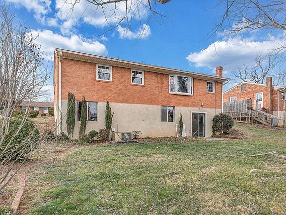 5th image of 5809 Sierra Dr