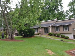6 Cub Dr, Thomasville, NC 27360