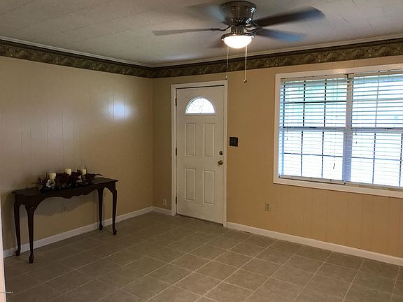 5th image of 199 Ebony Dr