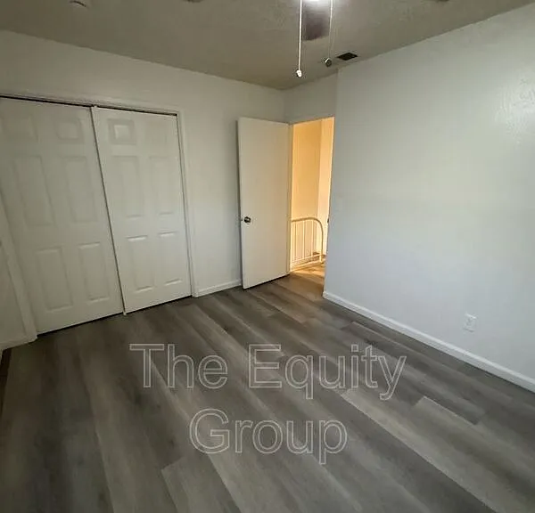 402 N West St — Photo 17
