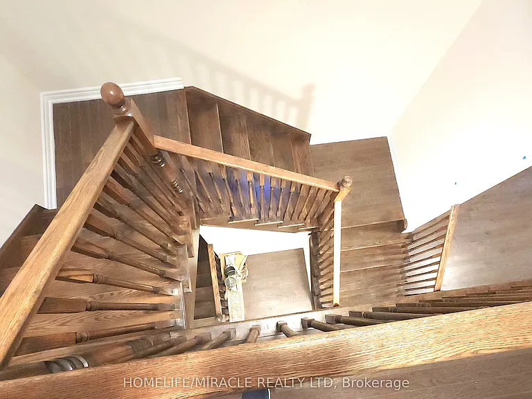 15 Copeman Ave — Photo 10