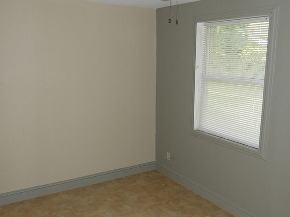 5th image of 301 W Lyman Ave