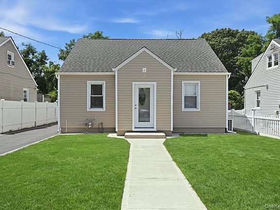 3rd image of 26 Parkside Road